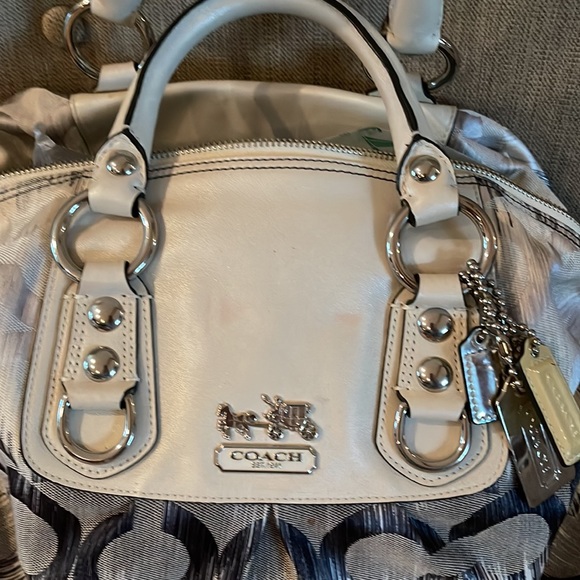 Coach satchel - Picture 2 of 12